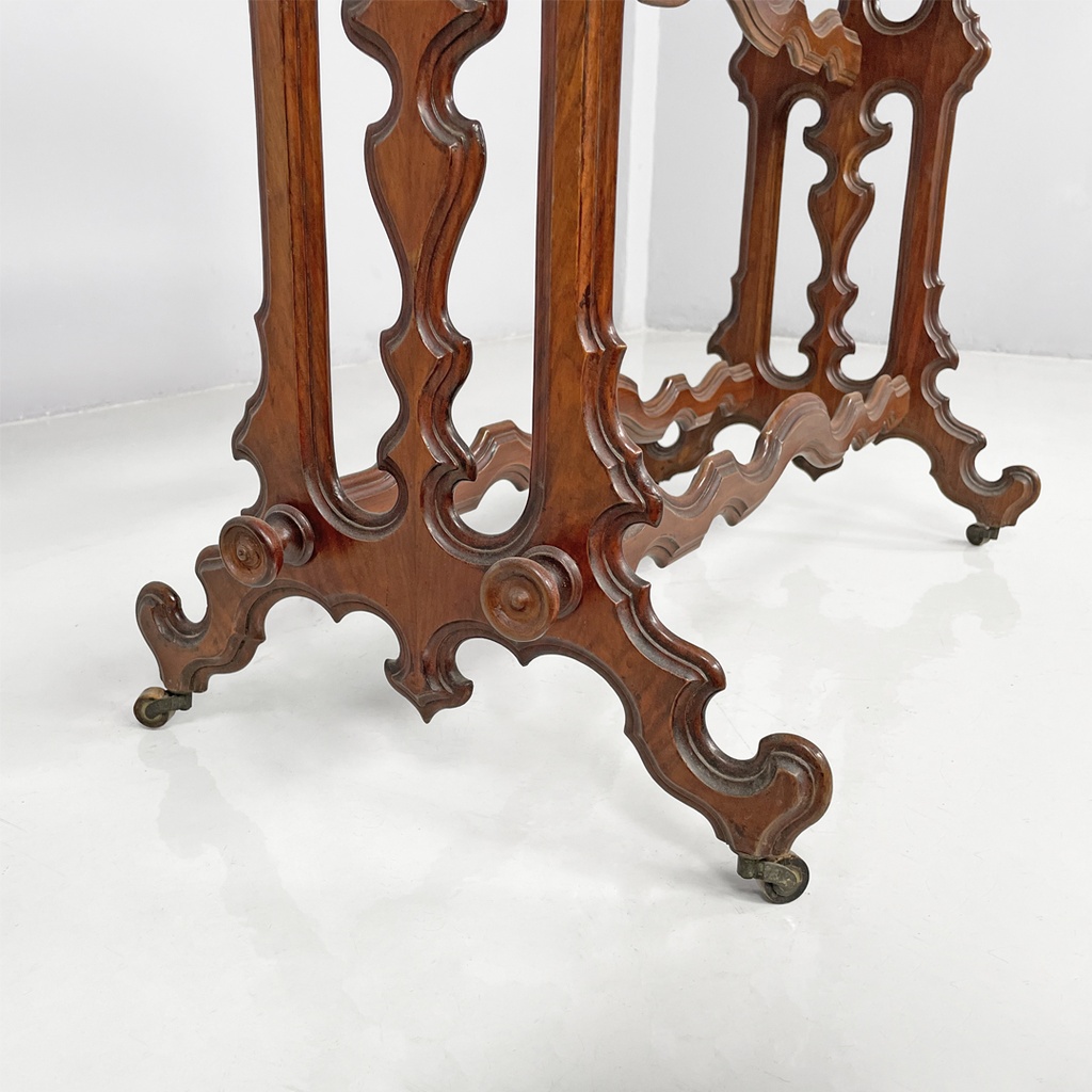 Tavolo da caffè in legno con ruote, 1800 ca.