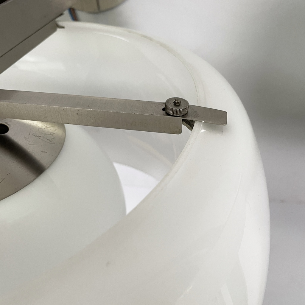 Applique Omega di Vico Magistretti per Artemide, 1970 ca.