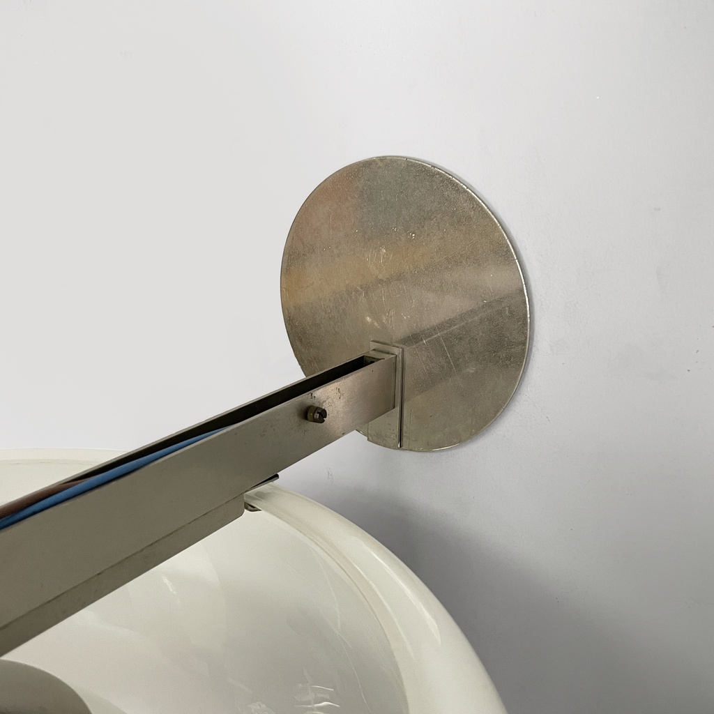 Applique Omega di Vico Magistretti per Artemide, 1970 ca.