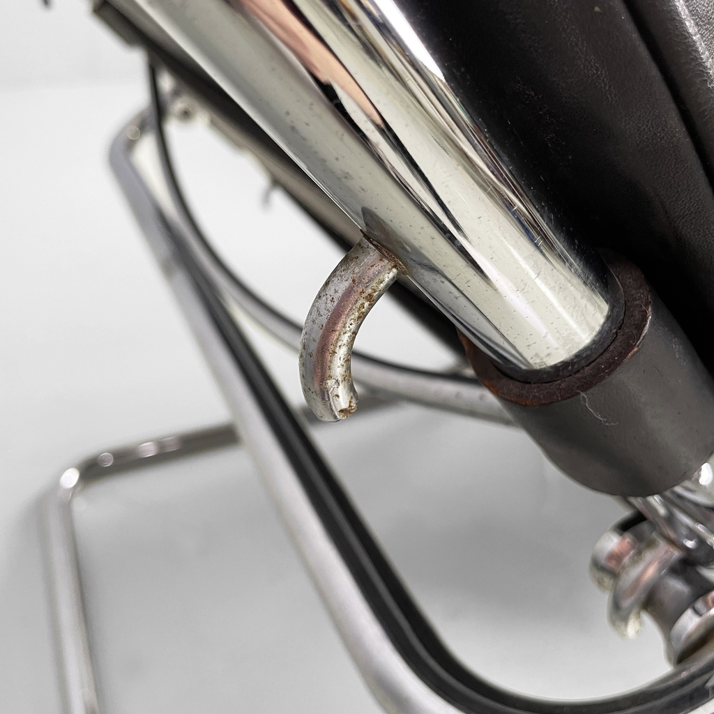 Chaise longue di Mies Van Der Rohe per Knoll, 1970 ca.