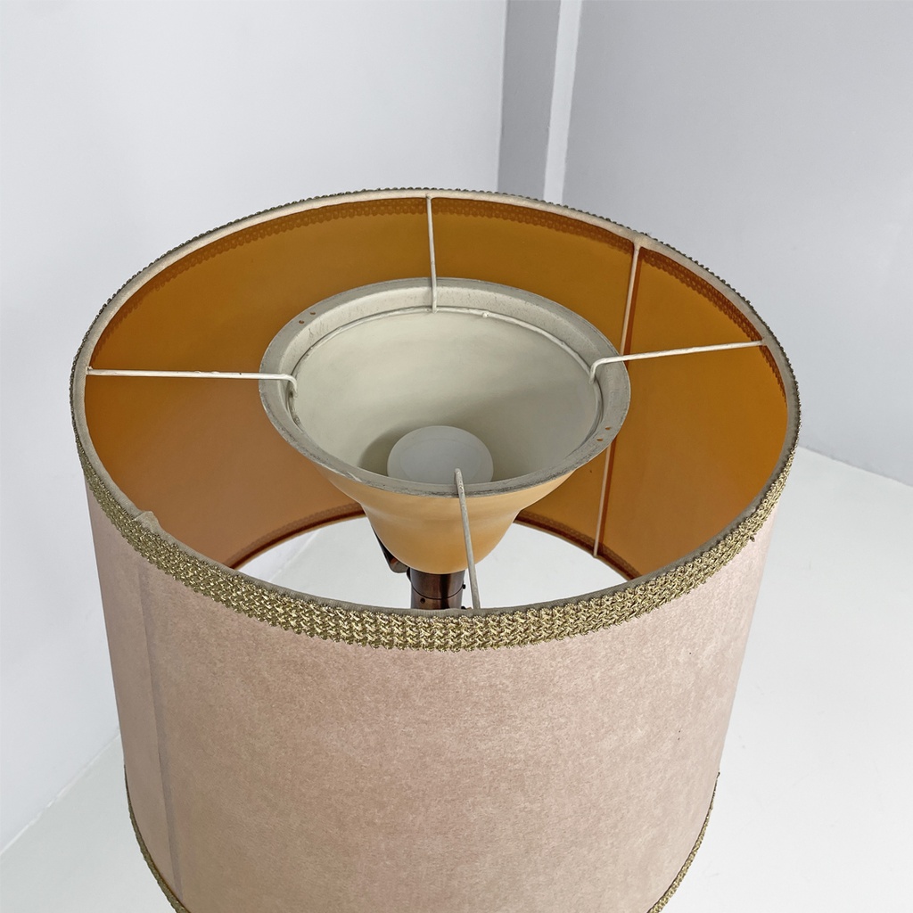 Lampada da terra in velluto e ottone, 1940 ca.