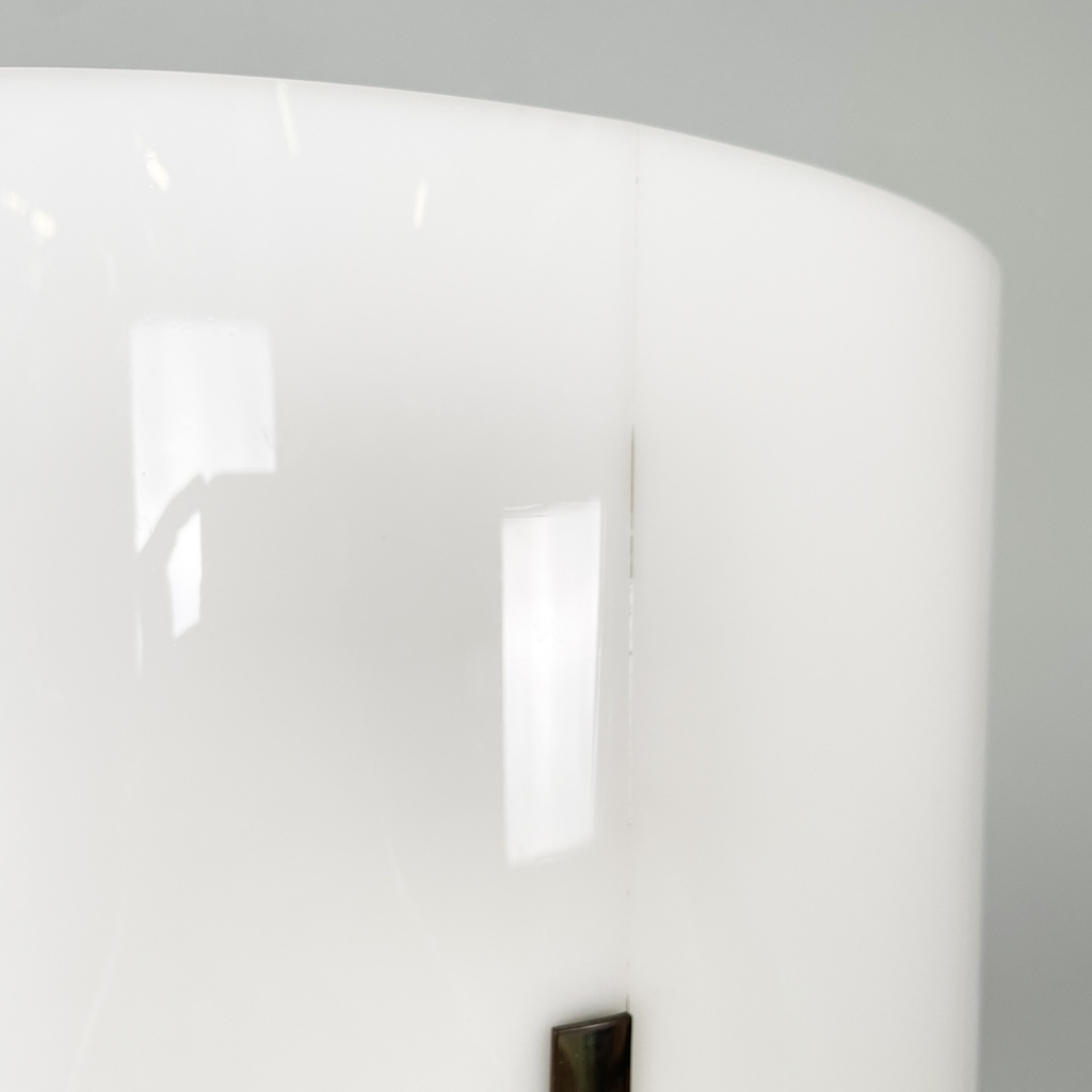 Lampada da terra in metallo brunito e plexiglass bianco, 1970 ca.