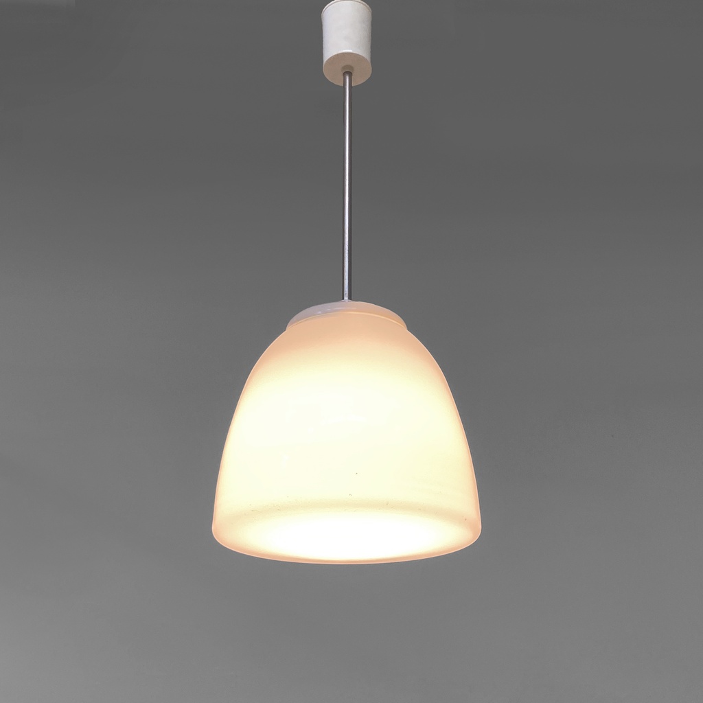 Lampadario in vetro opalino, 1970 ca.