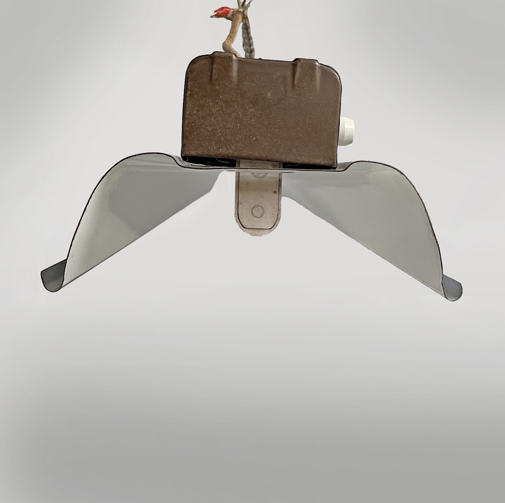 Lampadario in metallo con catena, 1940 ca.