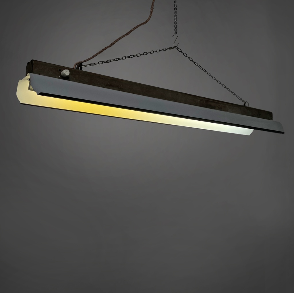 Lampadario in metallo con catena, 1940 ca.