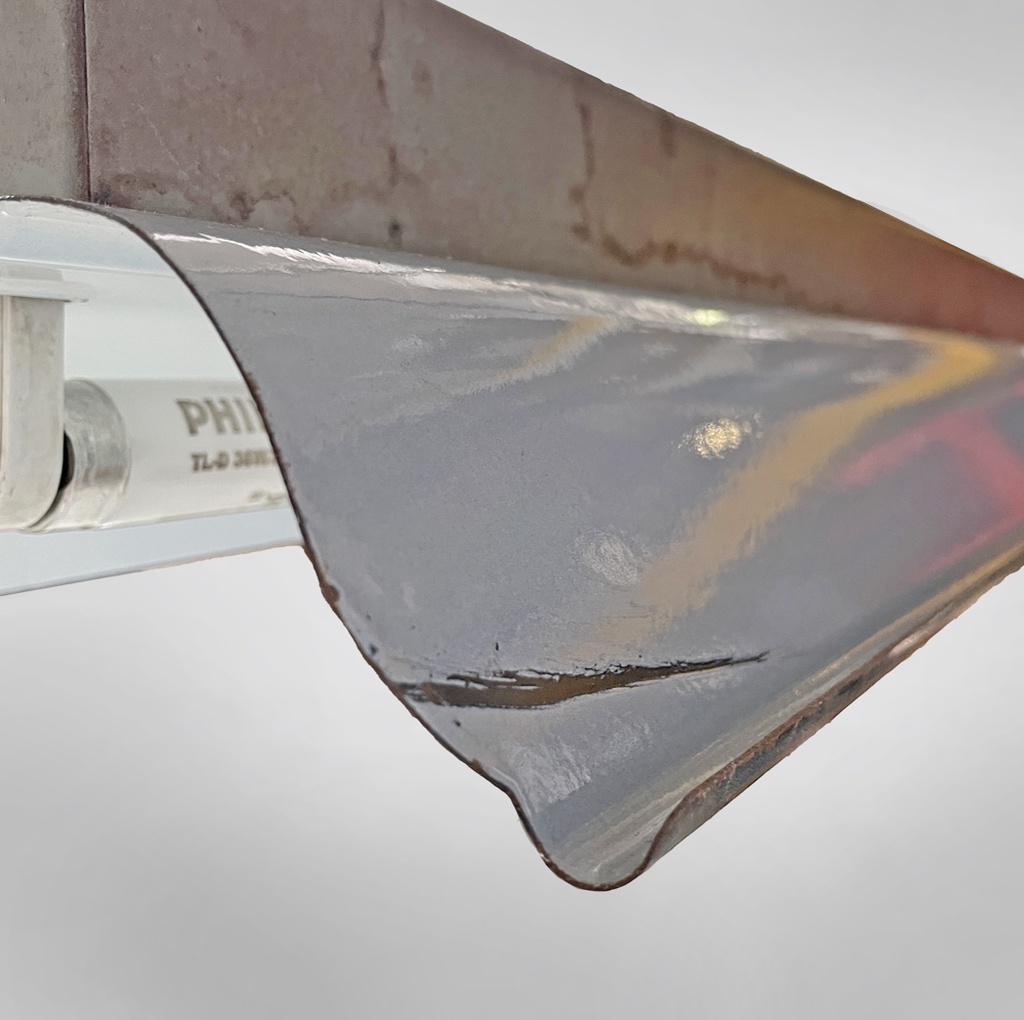 Lampadario in metallo con catena, 1940 ca.