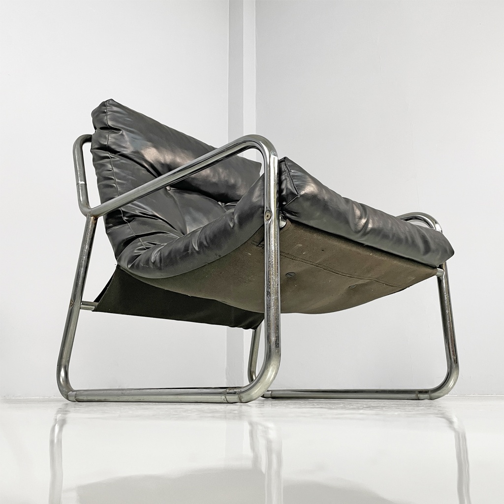 Poltrone in metallo e pelle nera sintetica, 1970 ca.