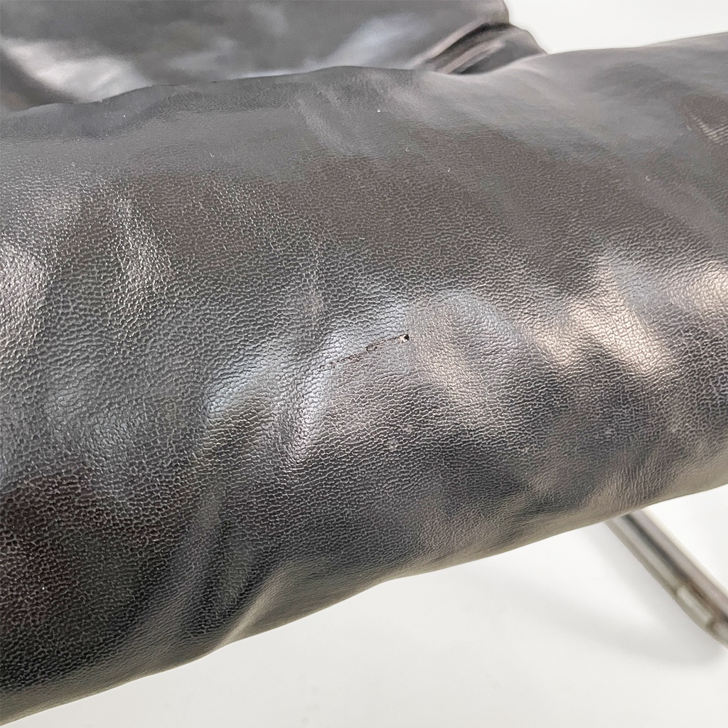 Poltrone in metallo e pelle nera sintetica, 1970 ca.