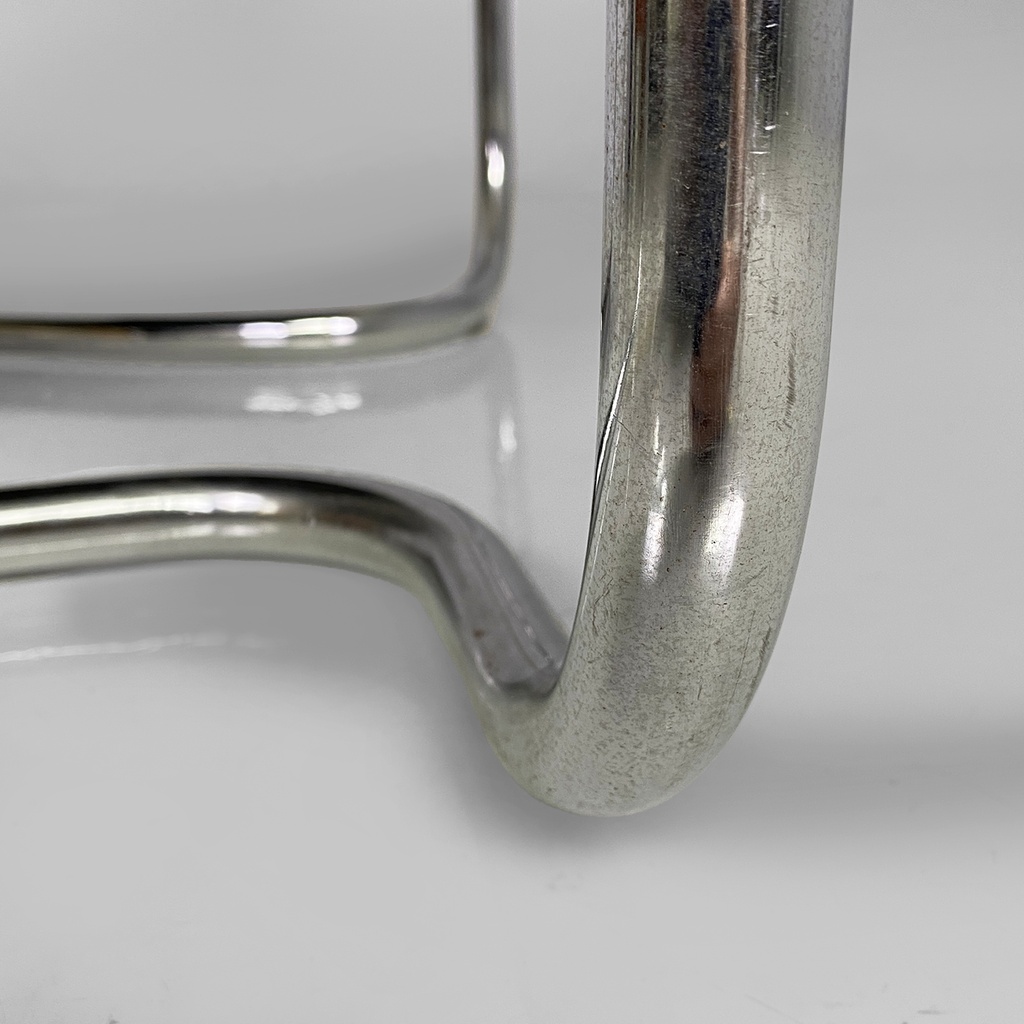 Poltrona in acciaio e pelle, 1970 ca.