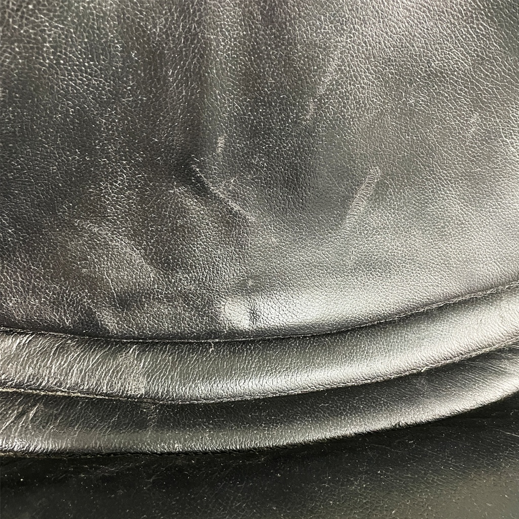 Sgabelli in metallo e pelle nera, 1970 ca.