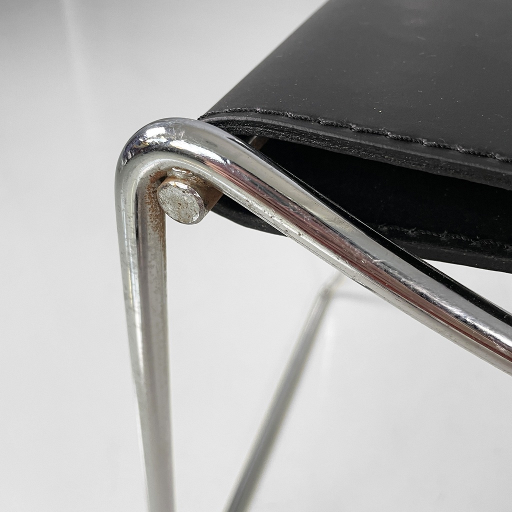 Sedie in pelle e acciaio, 1980 ca.