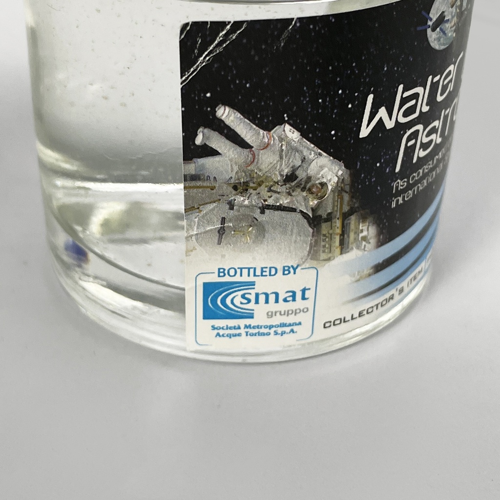Bottiglie di acqua per astronauti, 2000 ca.