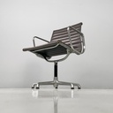 Sedia da ufficio EA108 di Charles e Ray Eames per ICF, 1970 ca.