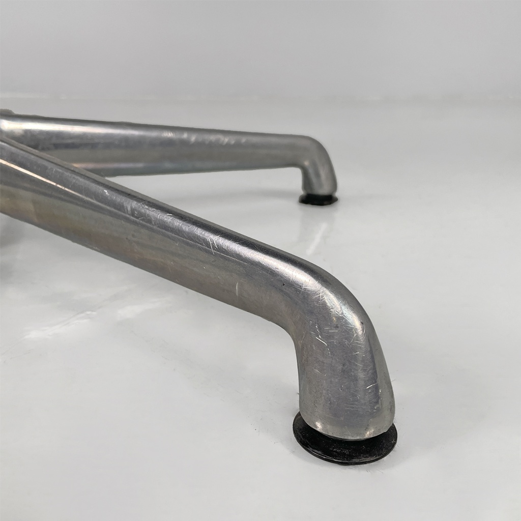 Sedia da ufficio EA108 di Charles e Ray Eames per ICF, 1970 ca.