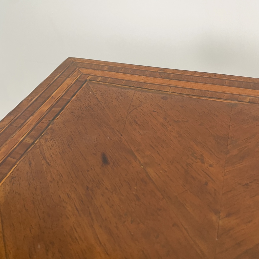 Tavoli da caffè in legno, seconda parte del 1700 ca.