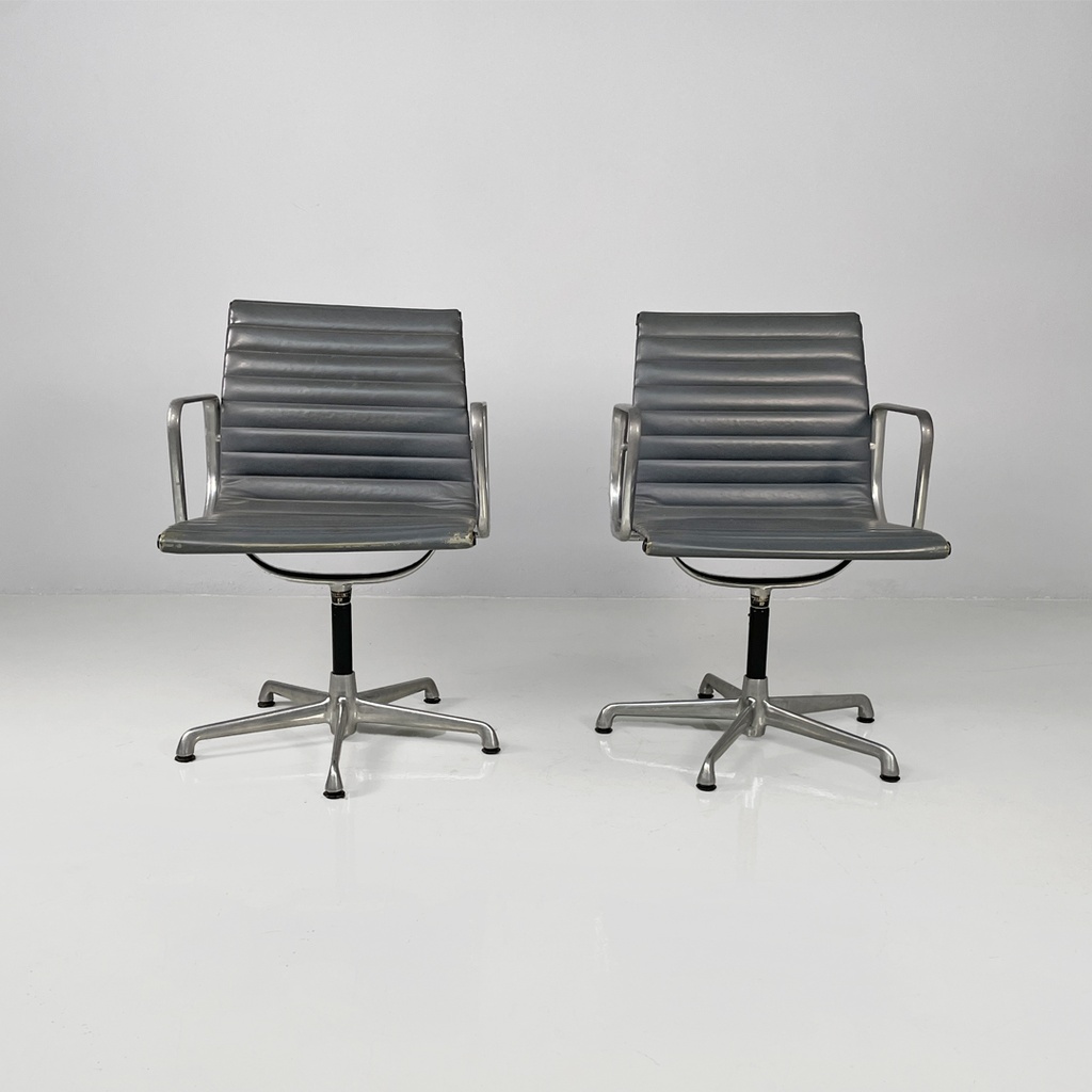 Sedie da ufficio EA108 di Charles e Ray Eames per ICF, 1970 ca.