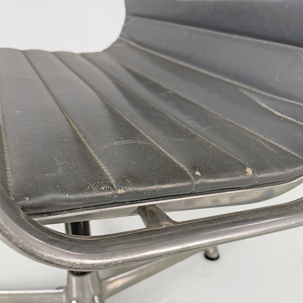 Sedie da ufficio EA108 di Charles e Ray Eames per ICF, 1970 ca.