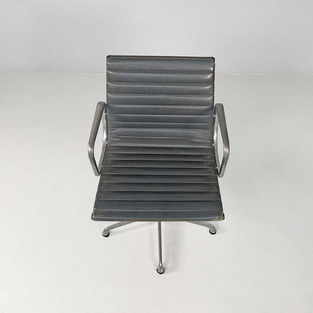 Sedie da ufficio EA108 di Charles e Ray Eames per ICF, 1970 ca.