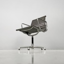 Sedia da ufficio EA108 di Charles e Ray Eames per ICF, 1970 ca.