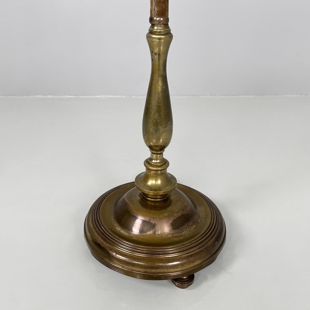 Lampada da terra in velluto e ottone, 1940 ca.