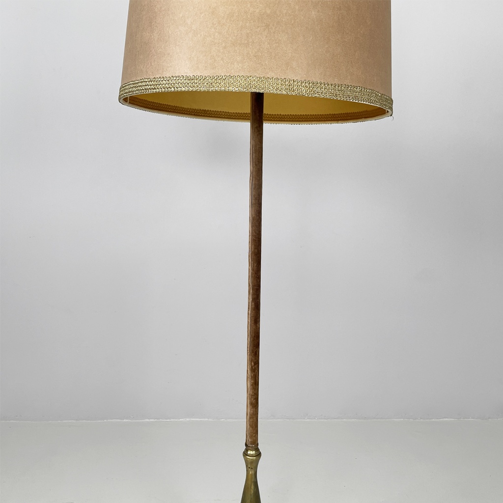 Lampada da terra in velluto e ottone, 1940 ca.
