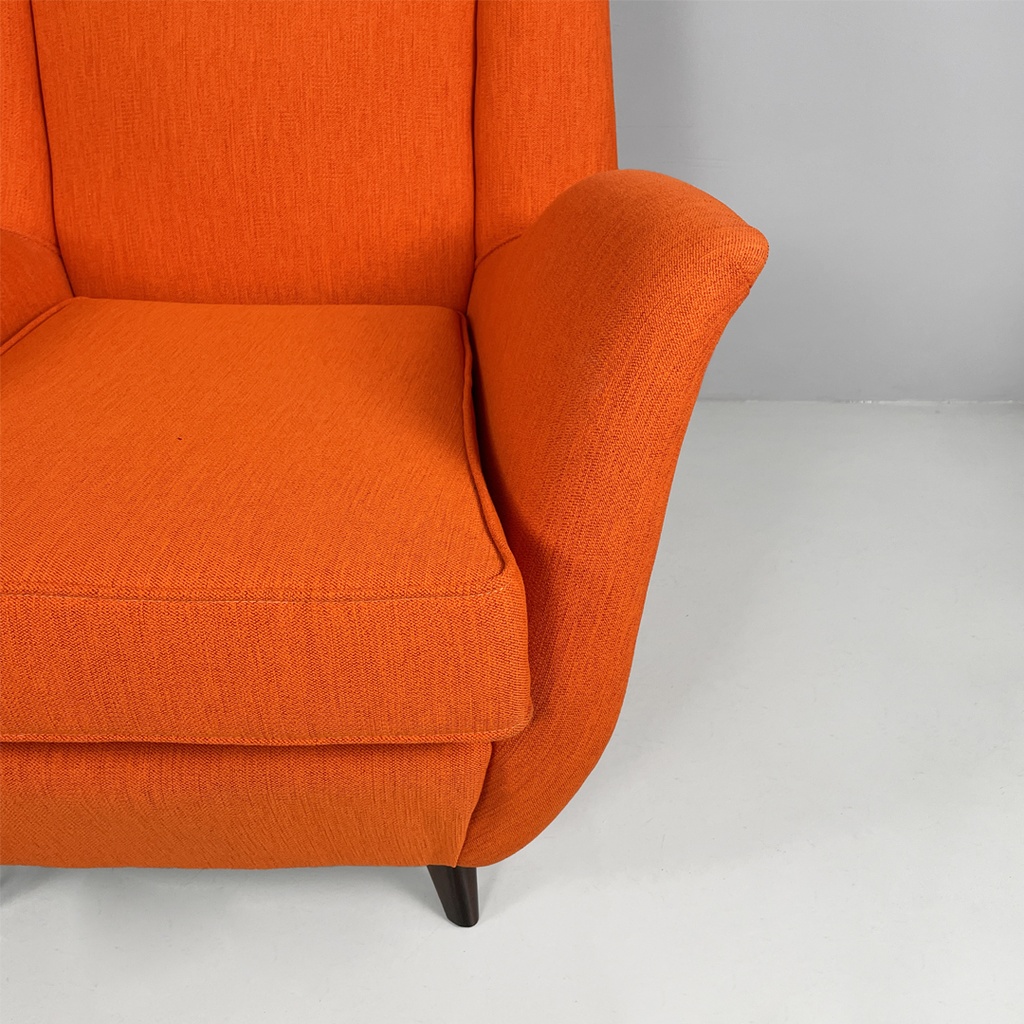 Poltrona in tessuto arancione e legno, 1950 ca.