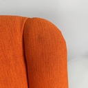 Poltrona in tessuto arancione e legno, 1950 ca.