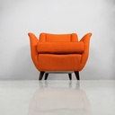 Poltrona in tessuto arancione e legno, 1950 ca.