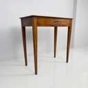 Scrivania in legno con cassetto, 1750 ca.