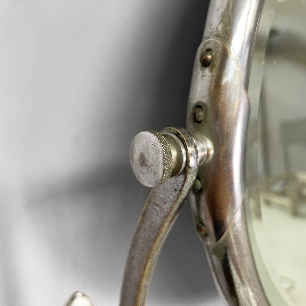 Specchio da parete con mensola in vetro e metallo, 1930 ca.