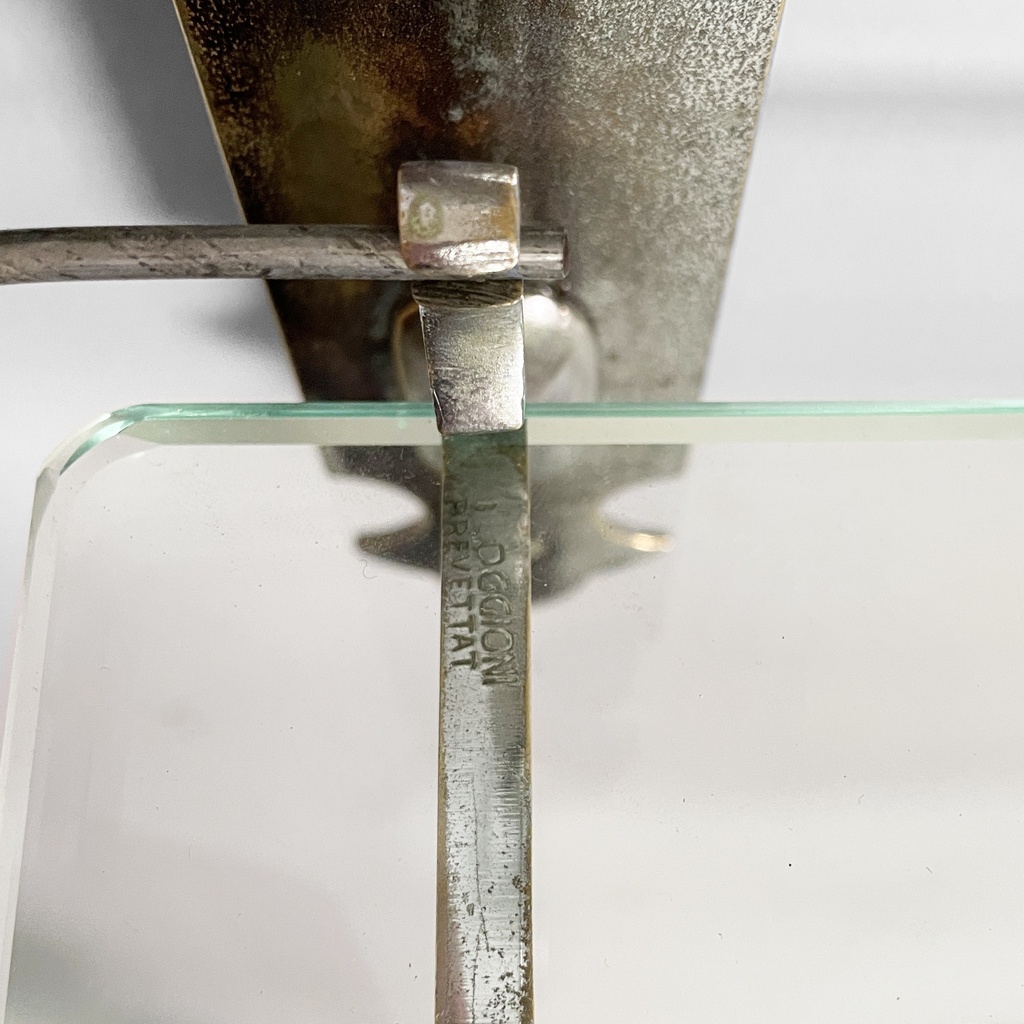 Specchio da parete con mensola in vetro e metallo, 1930 ca.