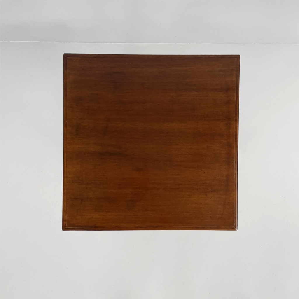 Piedistallo in legno, 1920 ca.