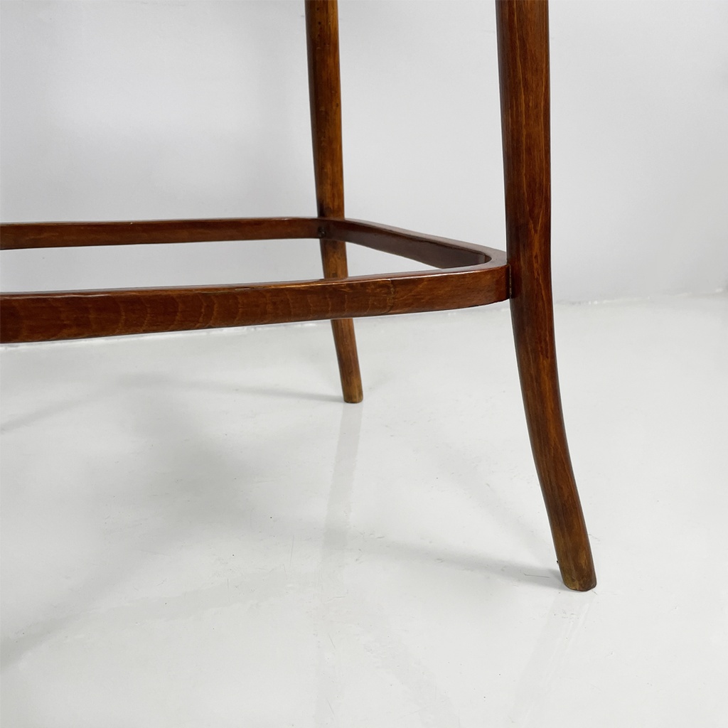 Piedistallo in legno, 1920 ca.