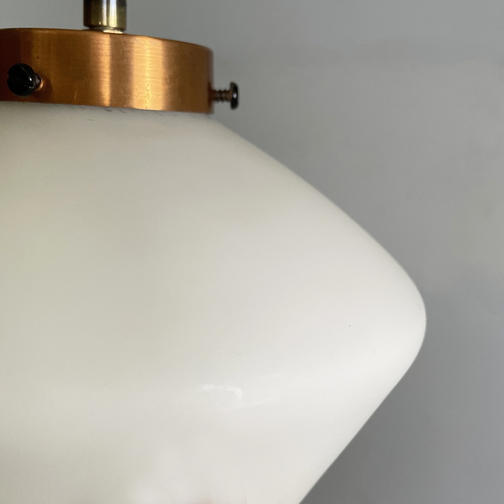 Lampadario a tre luci in vetro e metallo nero, 1950 ca.