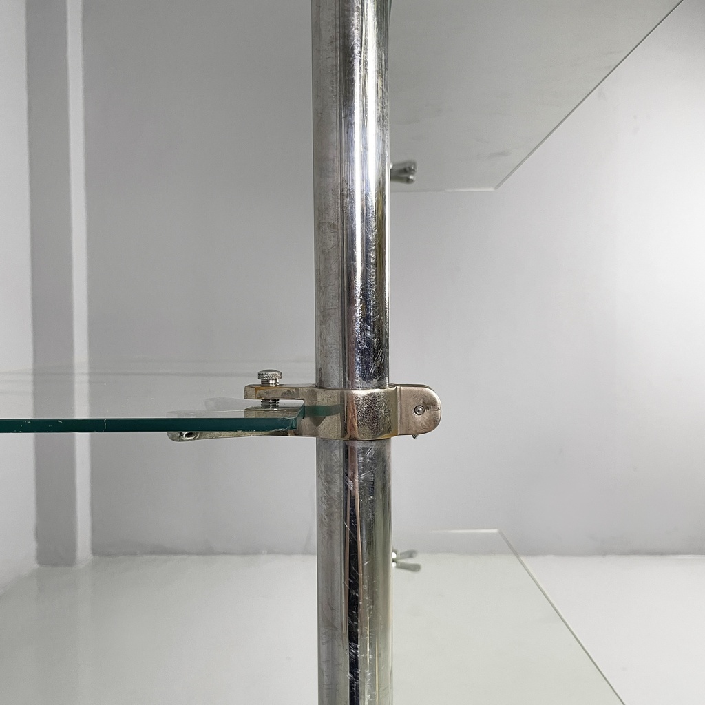 Libreria in metallo e vetro, 1980 ca.