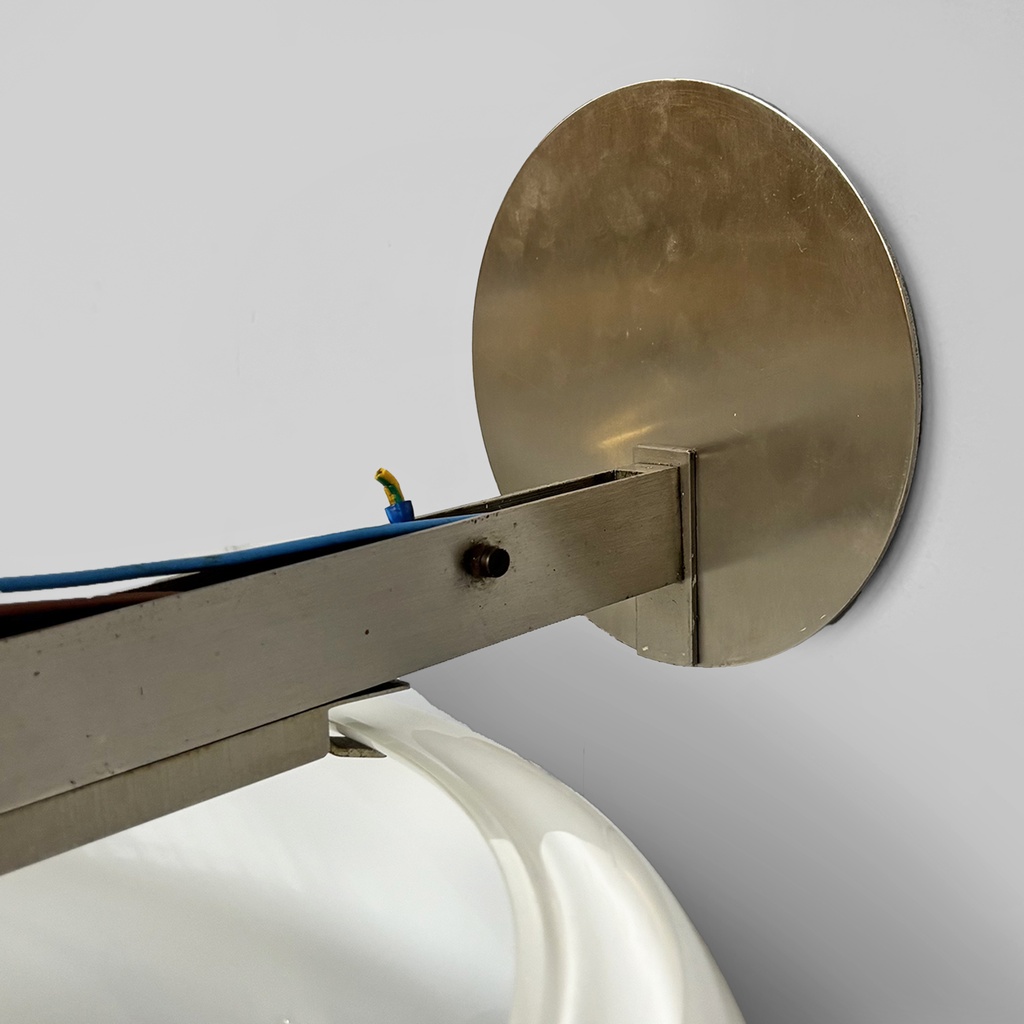 Applique Omega di Vico Magistretti per Artemide, 1970 ca.