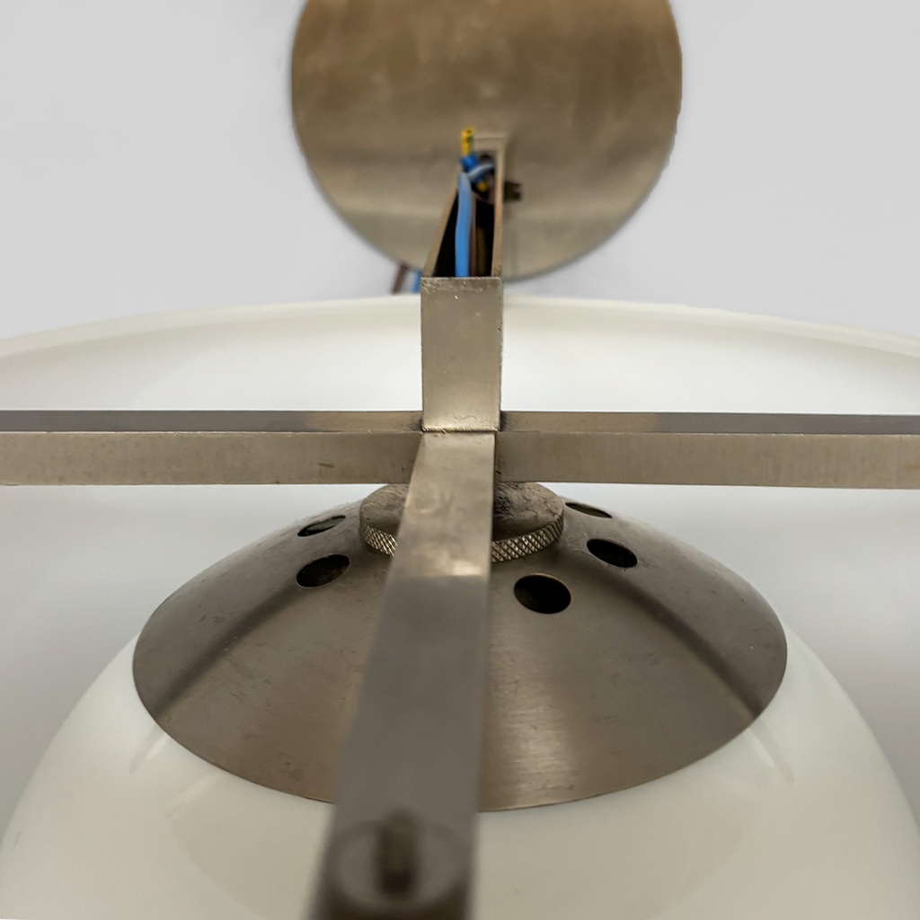 Applique Omega di Vico Magistretti per Artemide, 1970 ca.