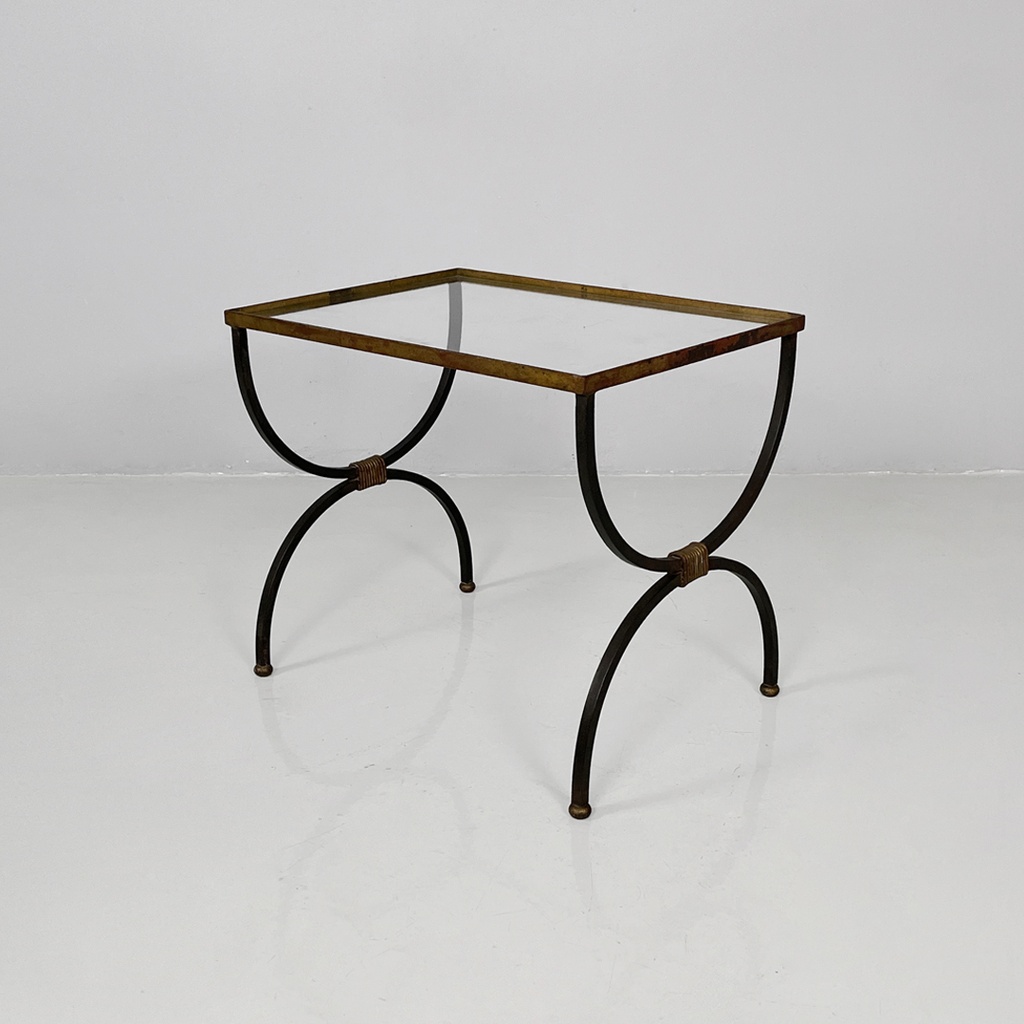 tavoli da caffè impilabili in metallo e vetro, 1940 ca.