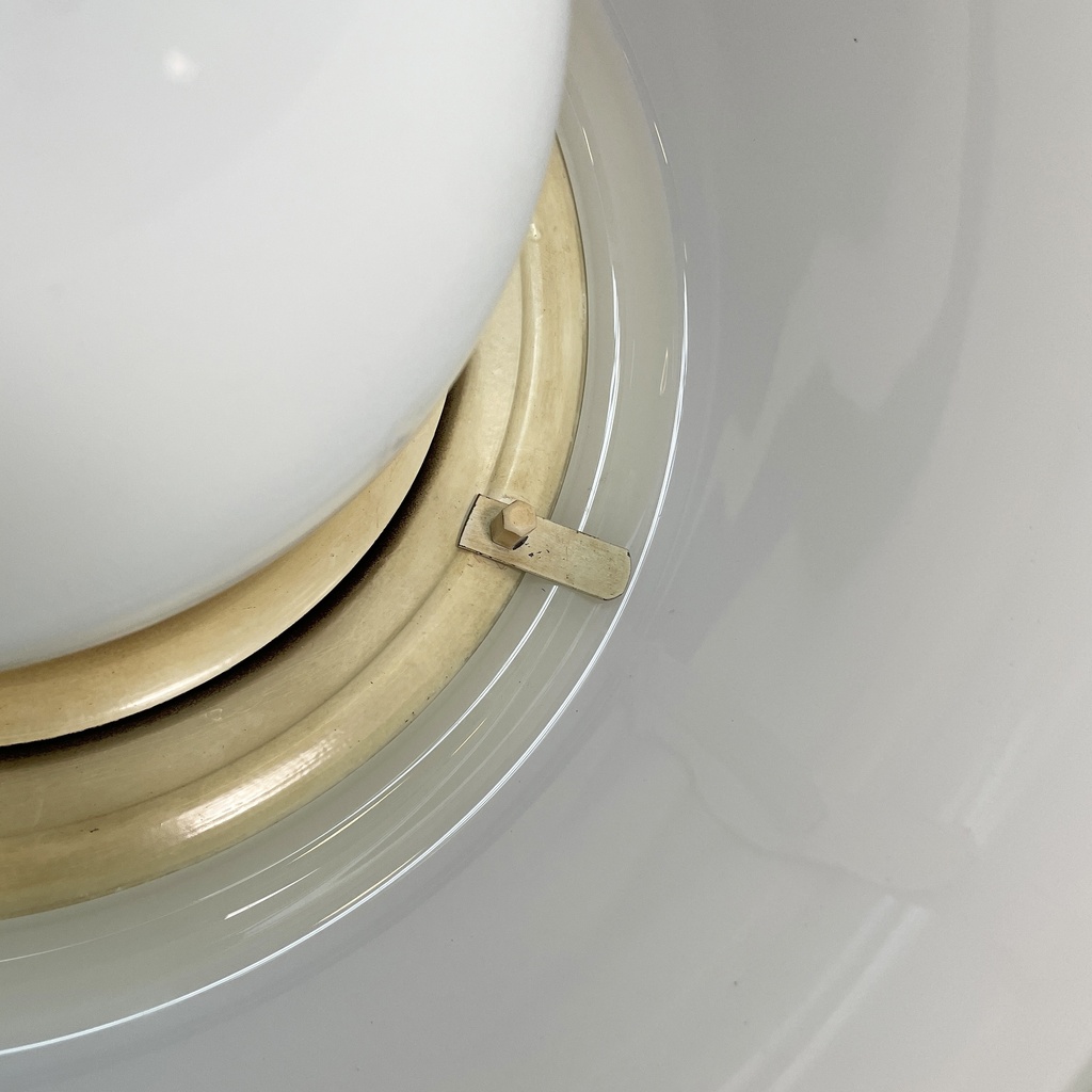 Plafoniera Omega di Vico Magistretti per Artemide, 1970 ca.  