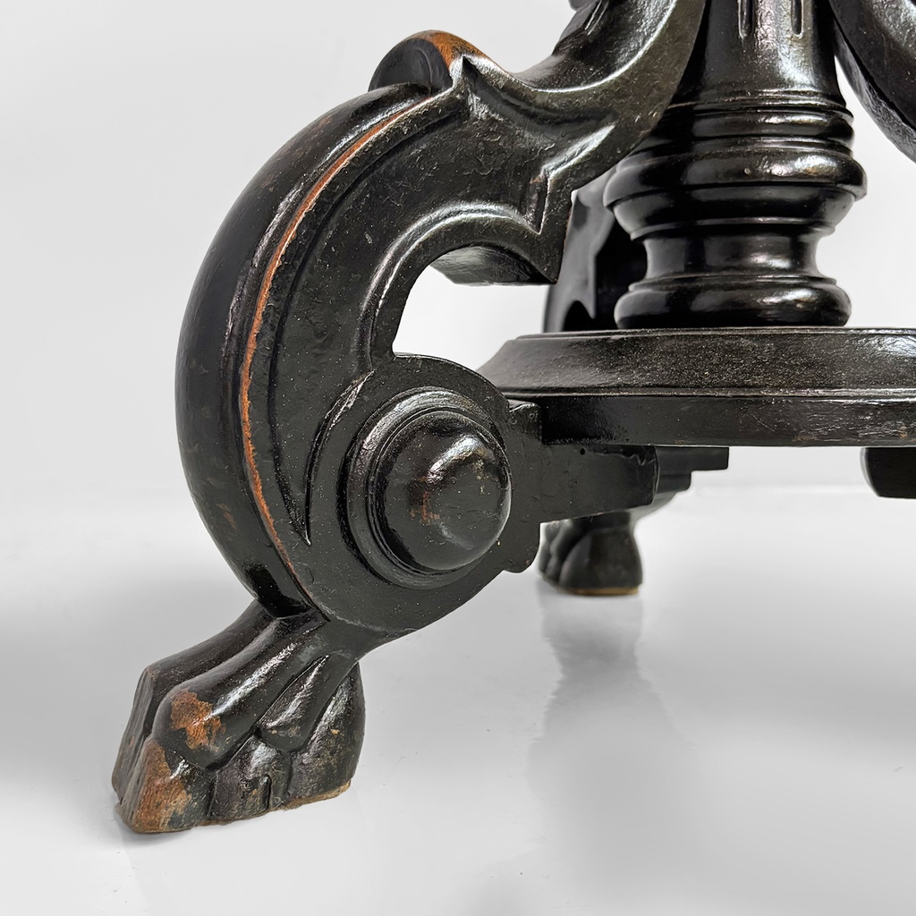 Sgabello in legno e pelle marrone, 1930 ca.