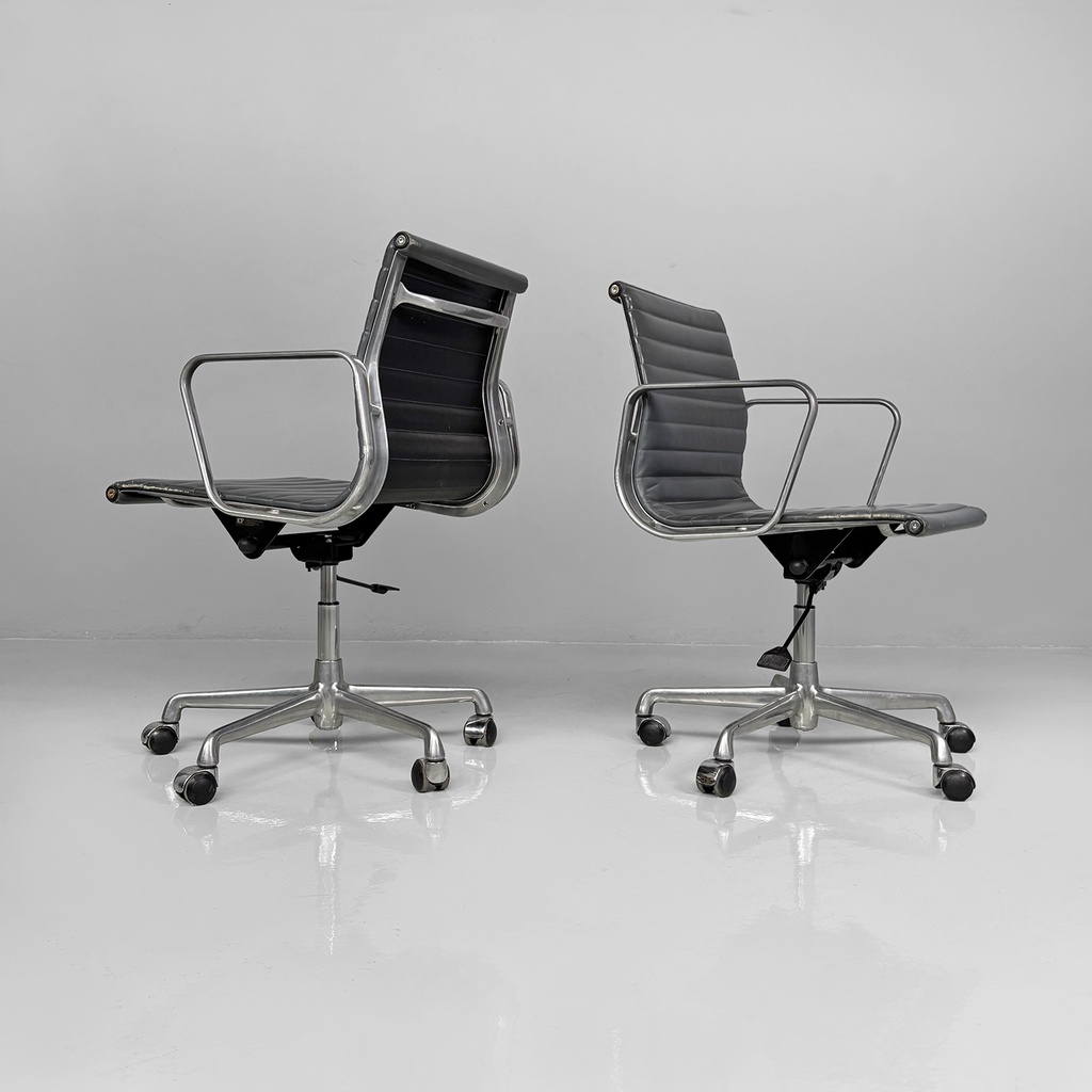 Sedie da ufficio EA108 di Charles e Ray Eames per ICF, 1970 ca.