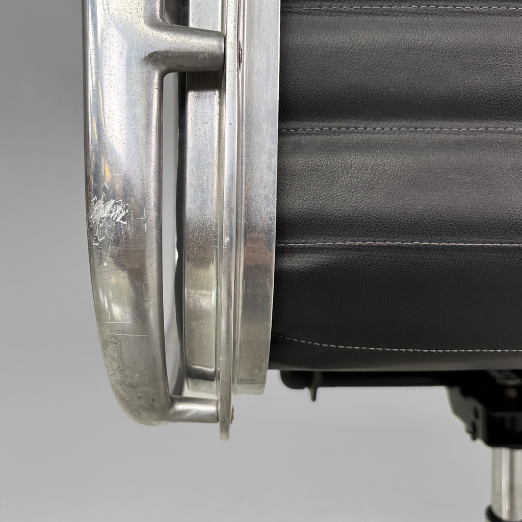 Sedie da ufficio EA108 di Charles e Ray Eames per ICF, 1970 ca.