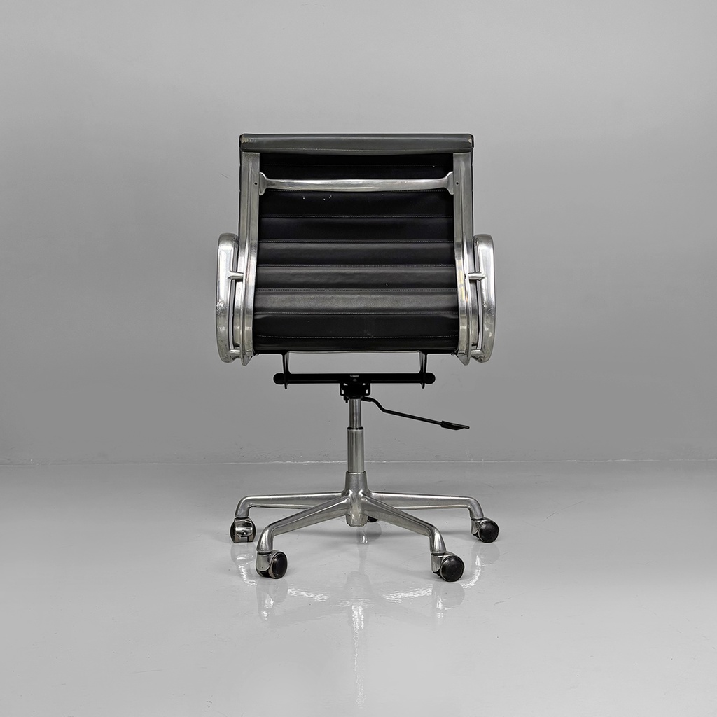 Sedie da ufficio EA108 di Charles e Ray Eames per ICF, 1970 ca.