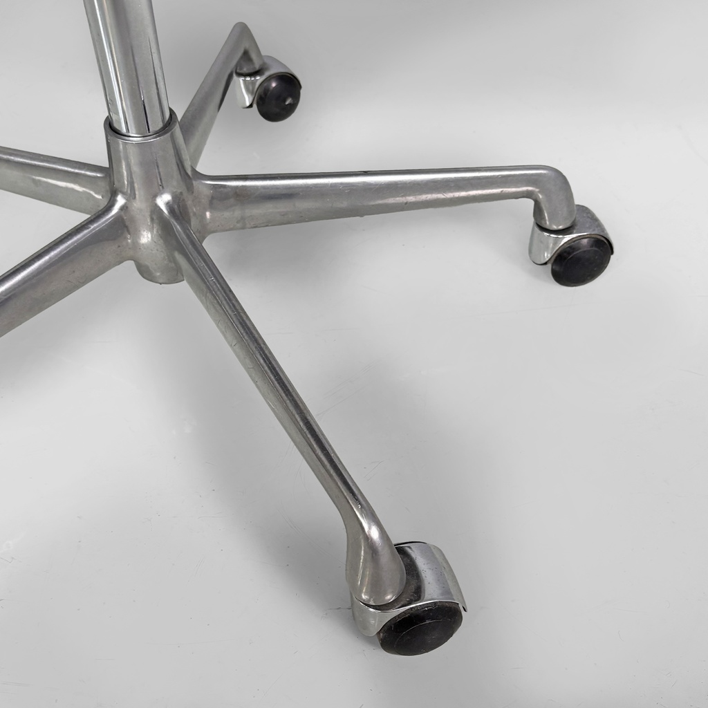 Sedie da ufficio EA108 di Charles e Ray Eames per ICF, 1970 ca.