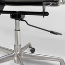 Sedie da ufficio EA108 di Charles e Ray Eames per ICF, 1970 ca.