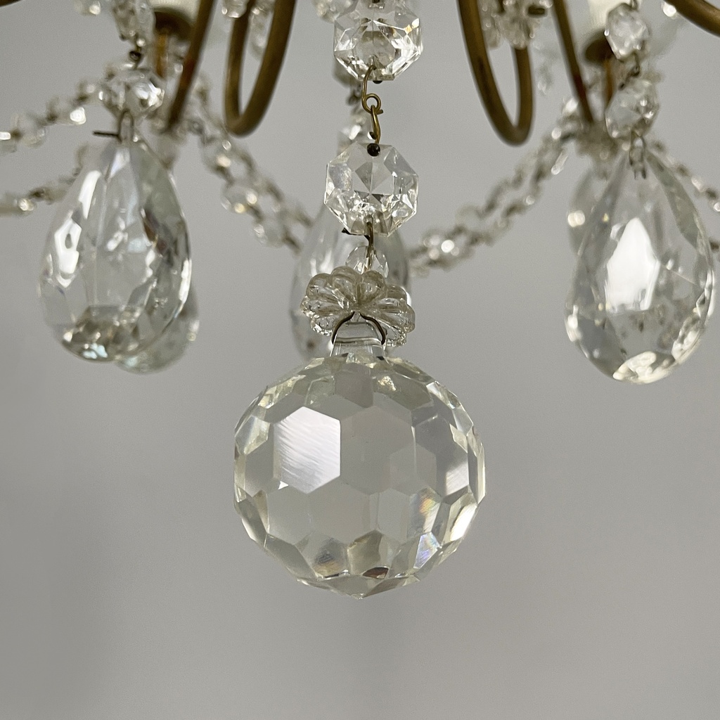 Lampadario a gocce in vetro e ottone, 1900-1950 ca.