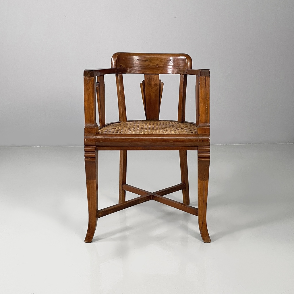 Sedia a pozzetto in legno e paglia, 1930 ca.