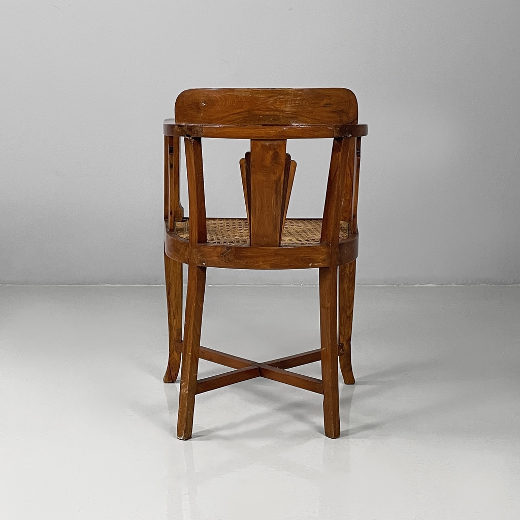 Sedia a pozzetto in legno e paglia, 1930 ca.