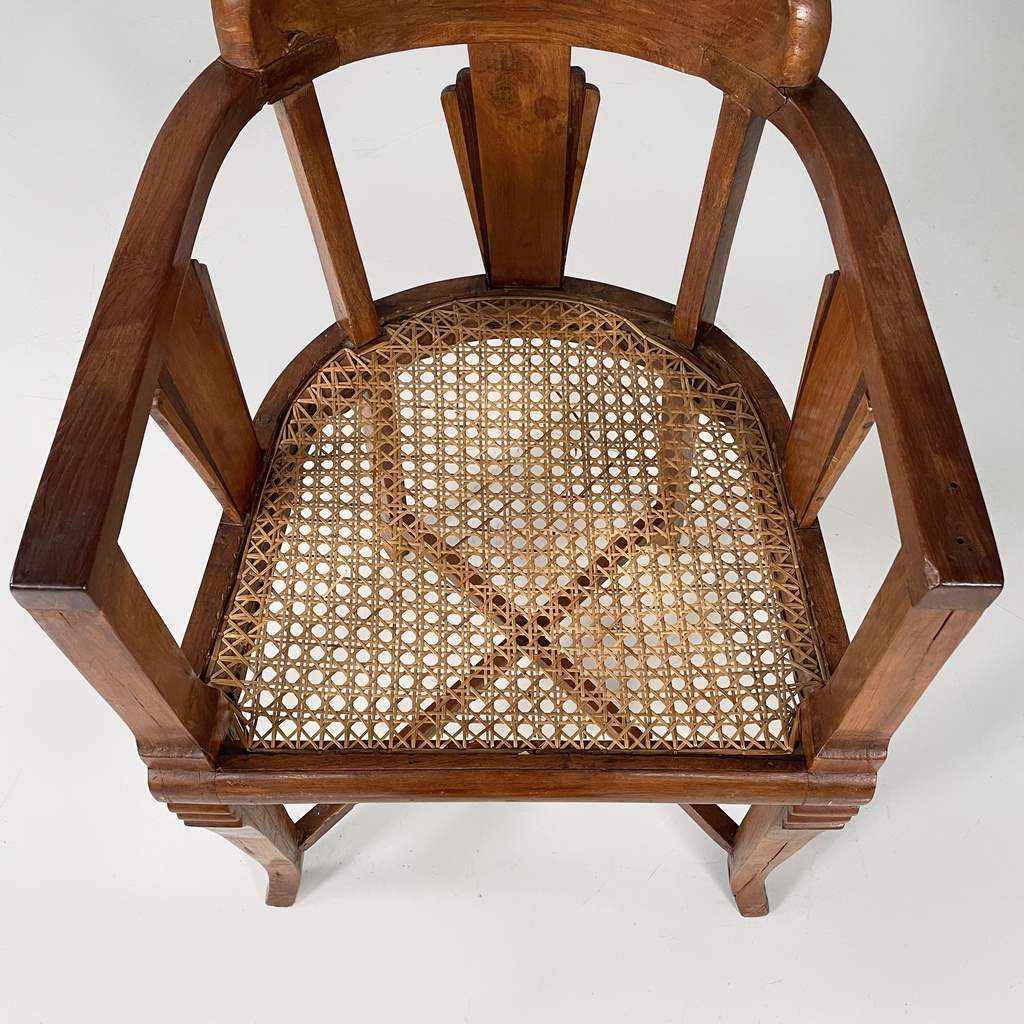 Sedia a pozzetto in legno e paglia, 1930 ca.