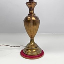 Lampada da tavolo con paralume in tessuto rosso, 1950 ca.